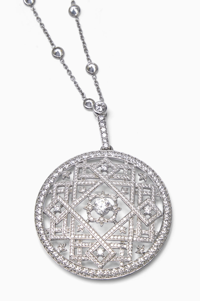 Antonia Necklace image 3