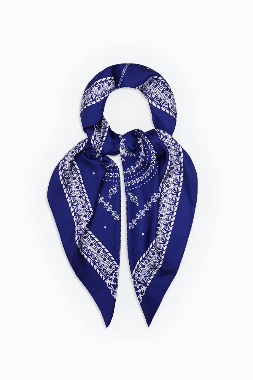 The Ballyfin Scarf Large image 2