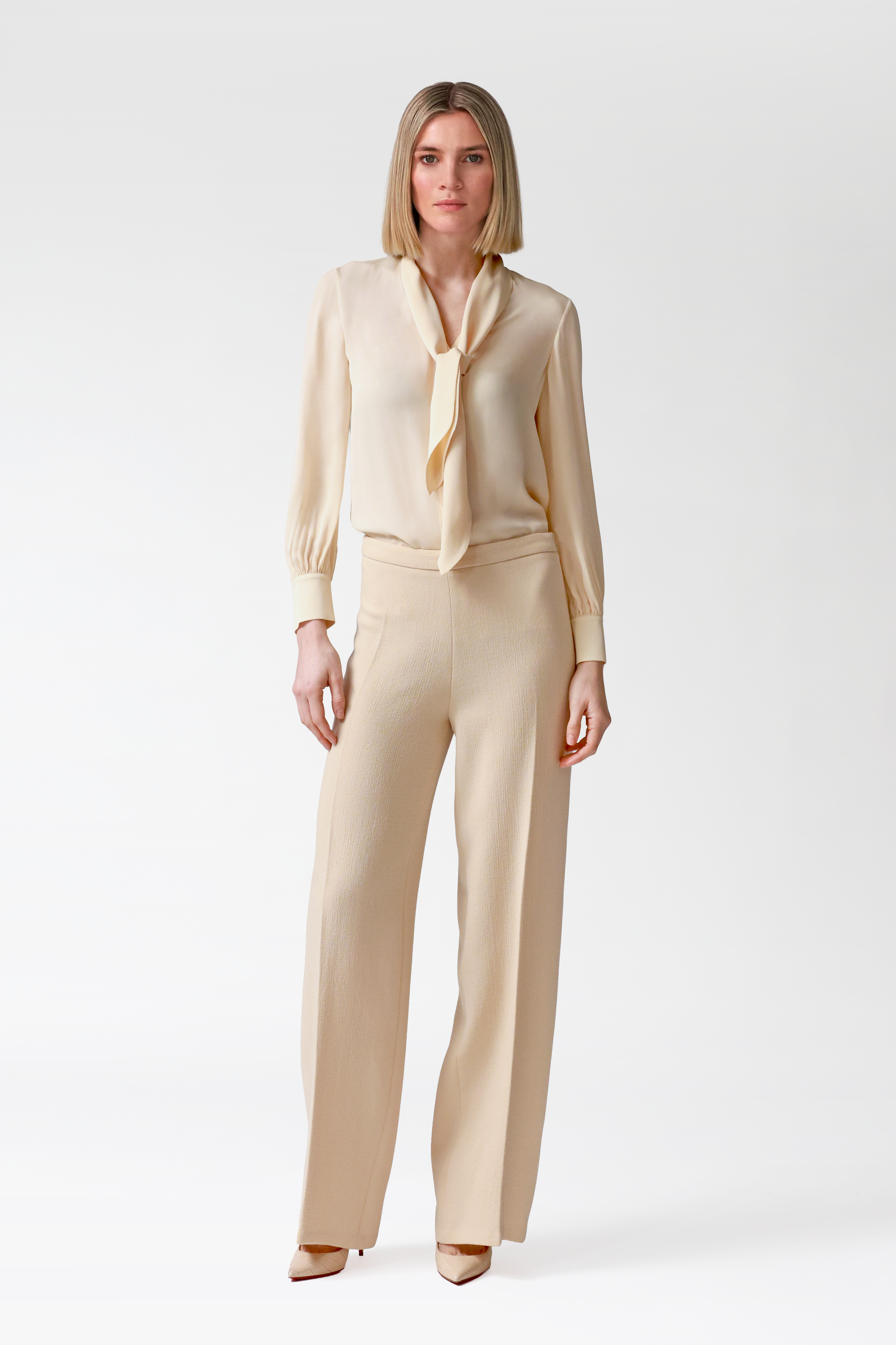 Julie Wool Wide-Leg Trousers in Blonde