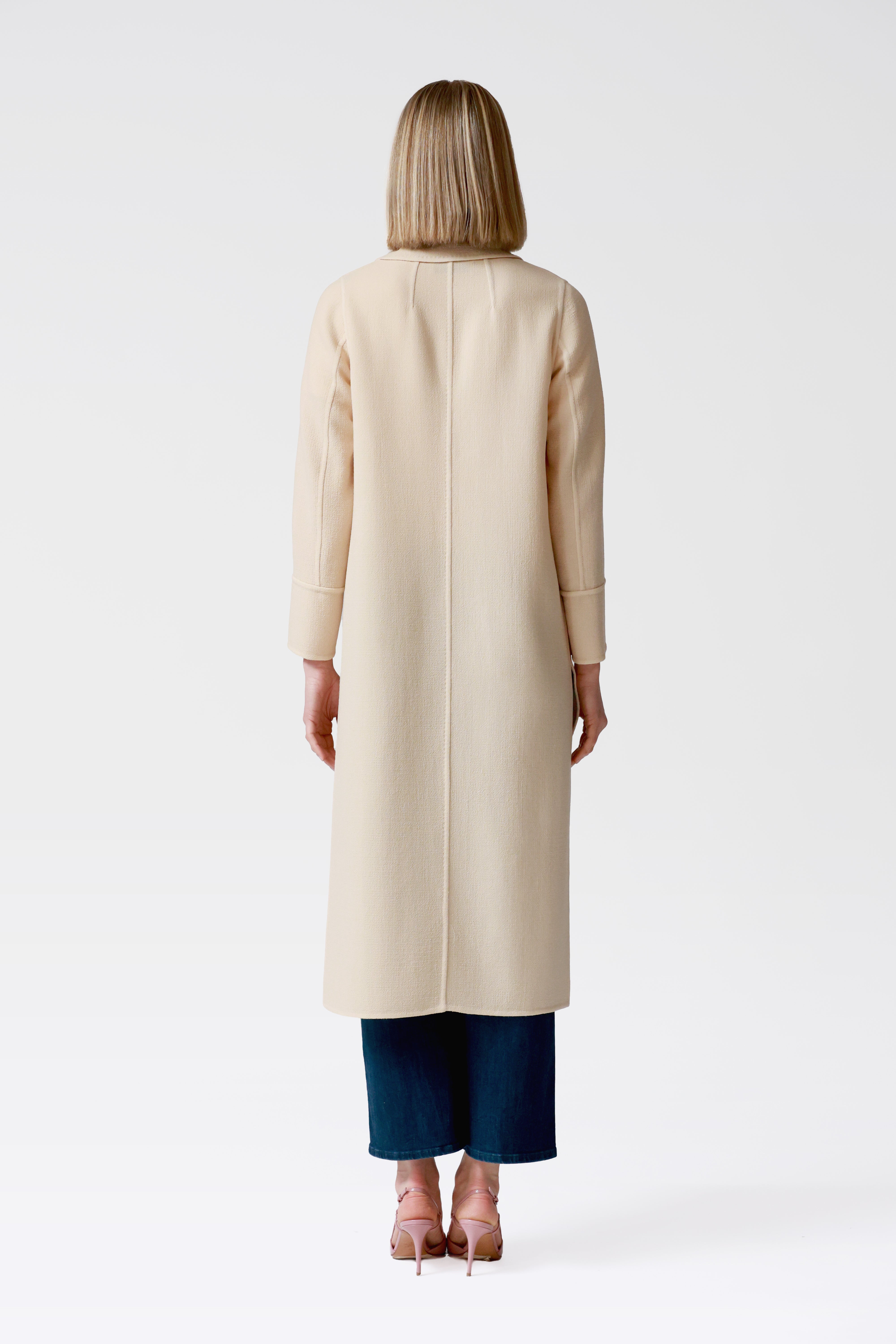 Lola Wool Crepe Coat in Blonde