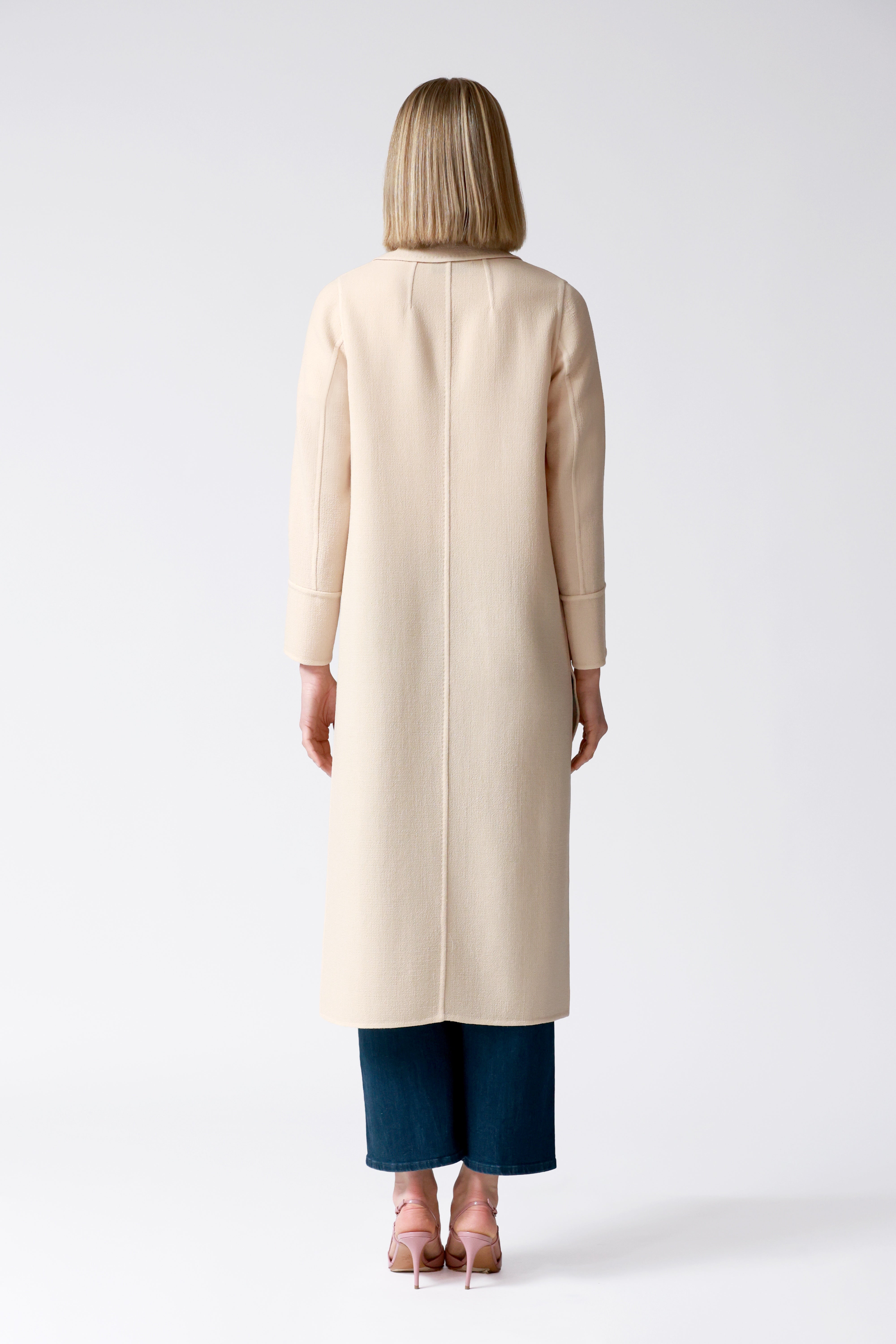 Lola Wool Crepe Coat in Blonde
